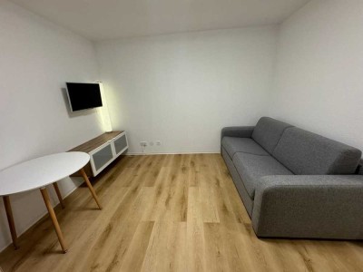 Erstbezug nach Sanierung Möbliertes 1-Zimmer-Apartment mit Terrasse in Top-Lage Hannover-Döhren
