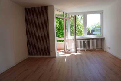 Stilvolle, vollständig renovierte 1-Zimmer-Wohnung mit EBK in Bad Schwartau