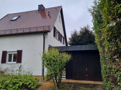 Freistehendes Einfamilienhaus mit großem Garten in München Großhadern