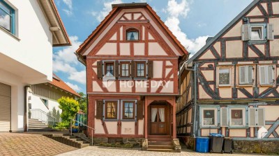 Historisches Juwel in ruhiger Lage: Charmantes Einfamilienhaus mit großem Garten und Nebengebäude