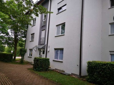 3,5-Zimmer-Wohnung mit Balkon, EBK und Stellplatz in Brackenheim