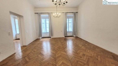 Edler Altbau im Zentrum für Büro oder Ordination