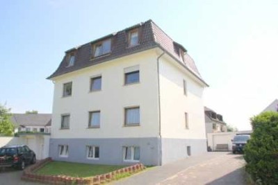 4 Zimmer Dachgeschosswohnung in ruhiger Südstadtlage mit Gartenanteil.