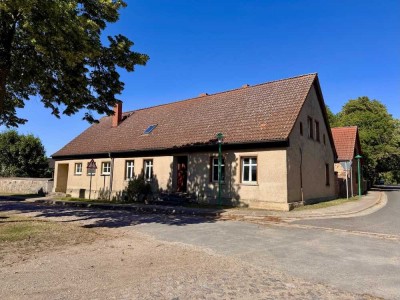 HORN IMMOBILIEN ++ großes Haus bei Carmzow bei Prenzlau, sehr ruhige Lage