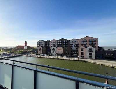 Hafen-Maisonette mit zwei Balkonen und Meerblick – größte Wohnung im Neubauprojekt in Büsum