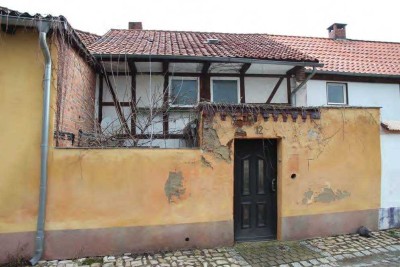 stark sanierungsbedürftiges Wohnhaus in Eilenstedt; Mindestgebot: 4.000 €; Einzelheiten s. Exposee!