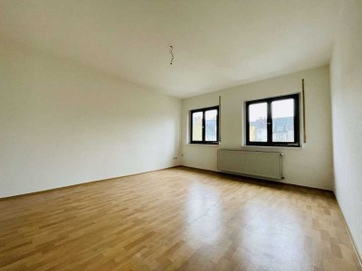 MA-City - gepflegte 2 ZKB-Wohnung mit Tageslichtbad