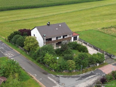 Einfamilienhaus auf großem Eckgrundstück in Ortsrandlage von Loibling