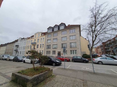 Schöne und gepflegte 3-Raum-Hochparterre-Wohnung in Hamburg Harburg