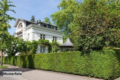 Luxus-Villa mit eigenem Spa, sonniger Terrasse, Balkon und Doppelgarage