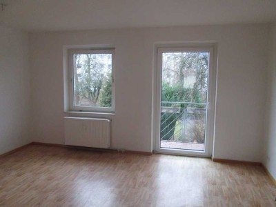 Große 3-Zimmer-Wohnung mit kleinem Balkon