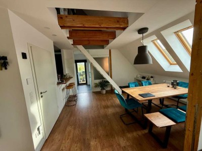 1,5 -Zimmer mit Galerie und Dachterrasse + großer  Abstellraum