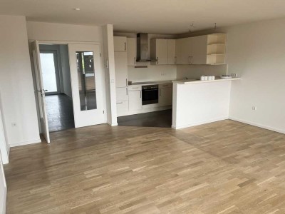 ANFRAGESTOPP - NMS Einfeld - moderne DG Wohnung mit großem Balkon
