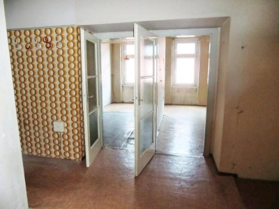 66 m2 - ALTBAU - 3. LIFTSTOCK - RENOVIERUNGSBEDÜRFTIG - WALDGASSE