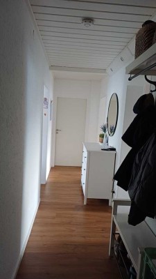 Großzügige 4 Zimmerwohnung mit lichtdurchfluteten Räumen