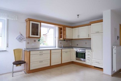 Ansprechende und gepflegte 3-Raum-EG-Wohnung mit EBK in Bad Grönenbach