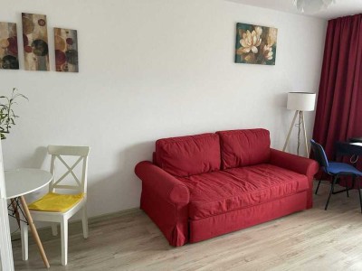 Stilvolle, vollständig renovierte 2-Zimmer-Wohnung mit Balkon und Einbauküche in Kempten (Allgäu)