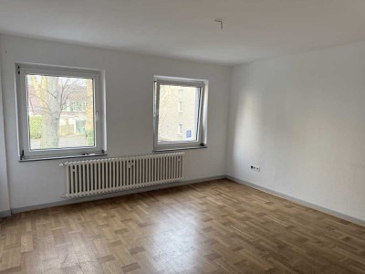 Sofort bezugsfreie 4-Zimmer-Wohnung in zentraler Lage von Hilden!