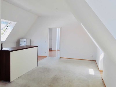 Exklusive Bezugsfreie 2-Zimmer Dachgeschoss Appartement mit Balkon