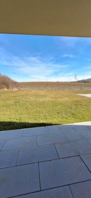 Moderne, barrierefreie Wohnung in Eisenach mit Terrasse und Garten-modern und energiesparend, inklus