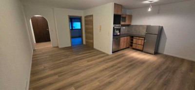 Exklusive 2-Zimmer-EG-Wohnung Erstbezug nach Sanierung mit Balkon und EBK