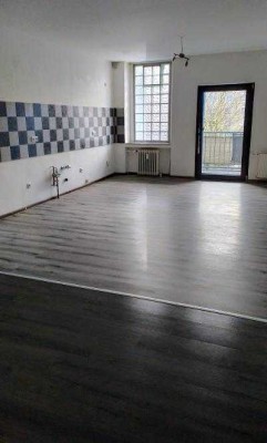 Schöne 3-Zimmer-Wohnung mit gehobener Innenausstattung mit Balkon in Gelsenkirchen