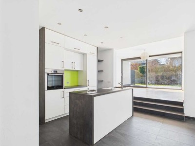 Architektenhaus DHH neuwertig, ökologisch mit Wärmepumpe in ruhigem Wohngebiet 10 km von Bamberg