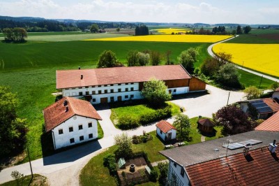 Hof mit Zuhaus! Ausbau von 7 Wohnungen & 3 Gewerbeeinheiten möglich