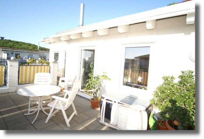*** Luxus-Penthouse mit Dach-Terrasse und Marmor-Bad! Echte Gelegenheit! ***