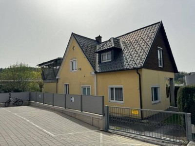 Mariatroster Straße Hausetage mit Garten und Pool