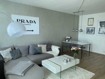 Exklusive 2-Zimmer-Wohnung vollmöbliert mit Balkon und EBK in Wiesbaden