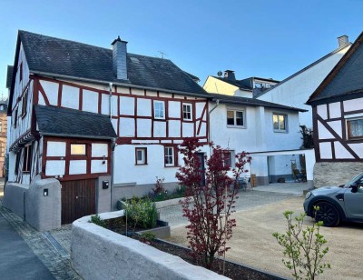 VON PRIVAT - Rhein- und stadtnahe Immobilie mit vielfältigen Optionen