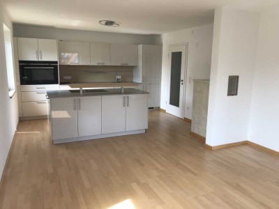 5-Zimmer Wohnung mit Balkon und Garage in Offingen