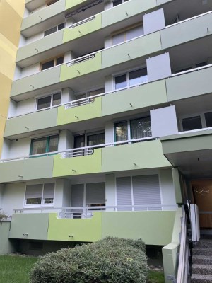 Stilvolle 3,5-Zimmer-Wohnung mit Balkon und Einbauküche in Nürtingen