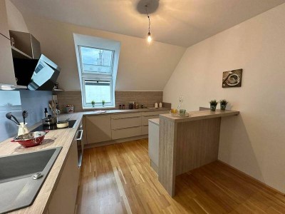 3 Zimmer Wohnung mit Balkon