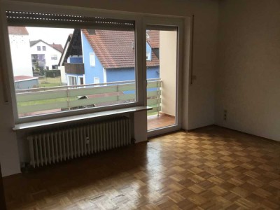Helle 3-Zimmer-Wohnung mit Balkon in Teublitz