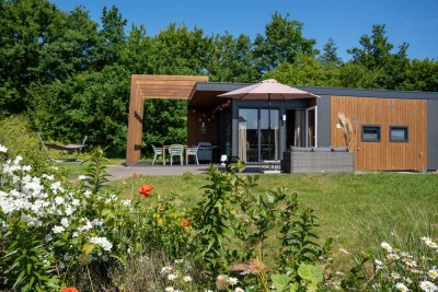 Traum Bungalow „New Bay“ im Chaletpark Süsel – modern, großzügig, perfekt gelegen.