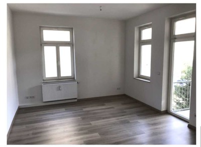 Ansprechende 4-Zimmer-Wohnung mit Balkon in Zwickau