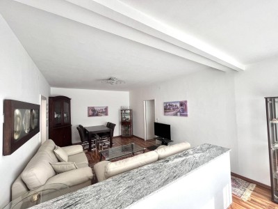 Gemütliche 3-Zimmer-Wohnung mit verbauter Loggia