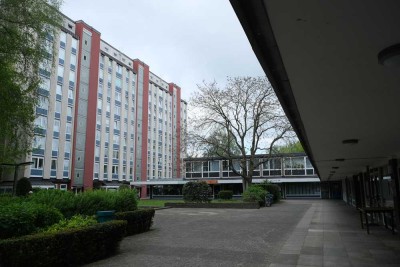 Schöne 2-Raum-Wohnung mit gehobener Innenausstattung mit Balkon und EBK in Hamburg Wandsbeck