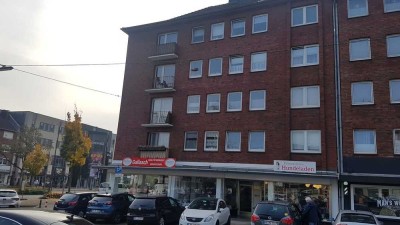 Helle 2,5-Zimmer-Wohnung - komplett renoviert - in zentraler Lage