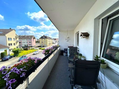 Bezugsfreie, großzügige 4-Zimmer-Wohnung mit familienfreundlicher Aufteilung in Leverkusen-Opladen!