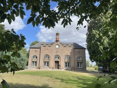 Geräumiges Bauernhaus mit Scheune im Grünen in Kleve-Donsbrüggen