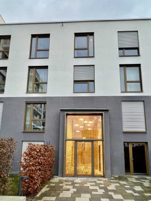 Exklusive 3-Zi-Wohnung mit luxus-Ausstattung in S/W Lage mit Balkon und EBK in München Obermenzing