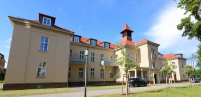 ** 4-Raumwohnung mit Fußbodenheizung und Loggia ** DG**Sehr ruhige Wohnanlage****