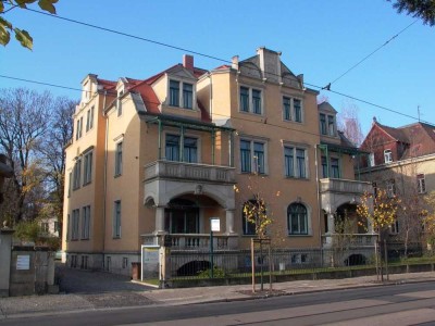 Exklusive 4 Raum-Wohnung in Gründerzeitvilla