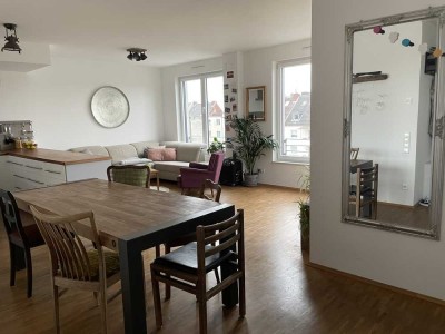Traumhafte Dachgeschosswohnung mit Terrasse in Ehrenfeld