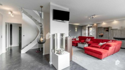 Erbbau: Maisonette Wohnung - Designer EBK, Sauna, 2 Balkone und Möglichkeit auf einen Privataufzug