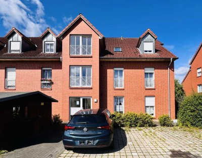 Schön geschnittene 2-Raum-Wohnung mit Balkon