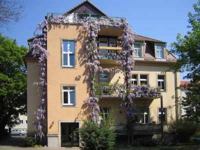 Außergewöhnliche 3 Zi.-Maisonette-Wohnung in Reicker Stadtvilla mit großem Garten